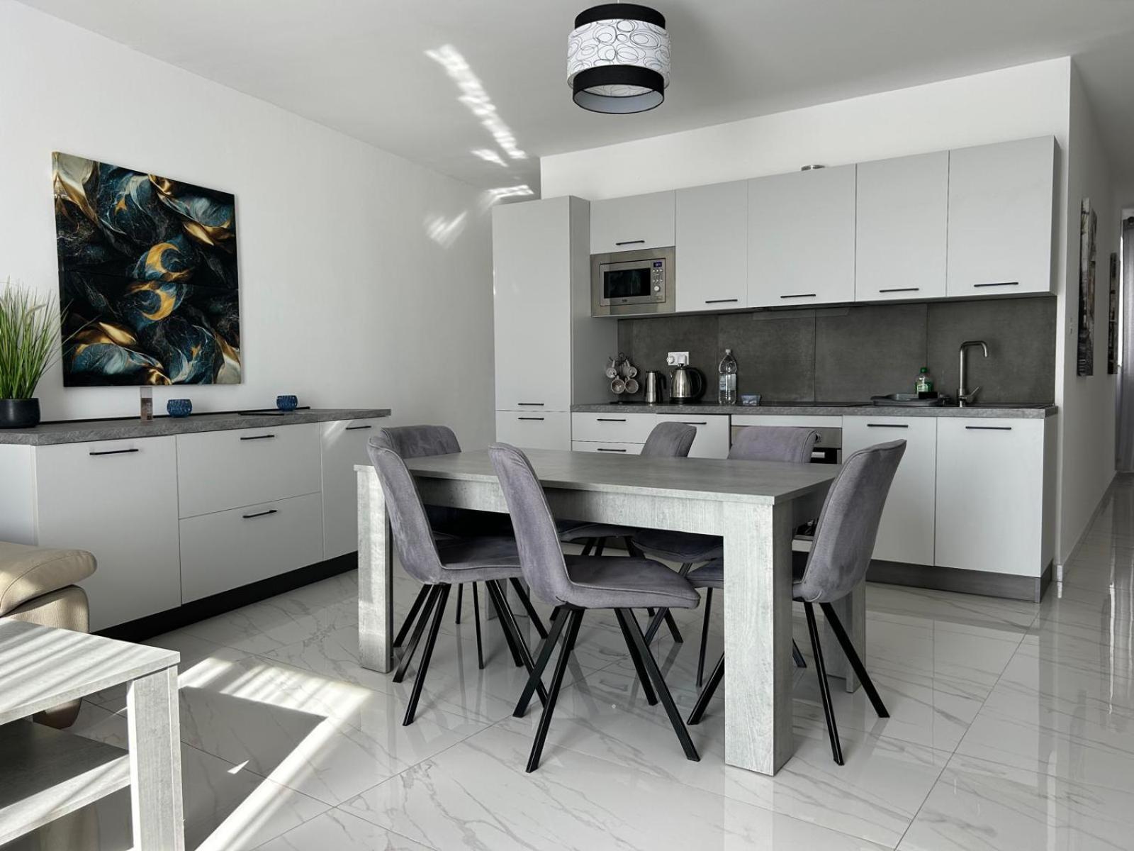 Exceptional 3-Bedroom Apartment, Sliema - Tigne Point! Luaran gambar