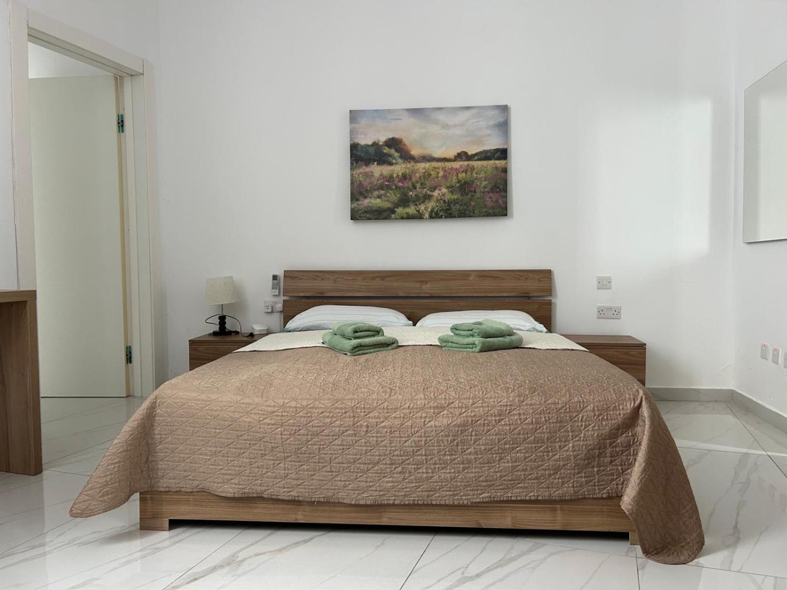 Exceptional 3-Bedroom Apartment, Sliema - Tigne Point! Luaran gambar
